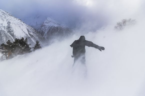 Asian Teen Breaks Record by Climbing Earth's Highest Peaks