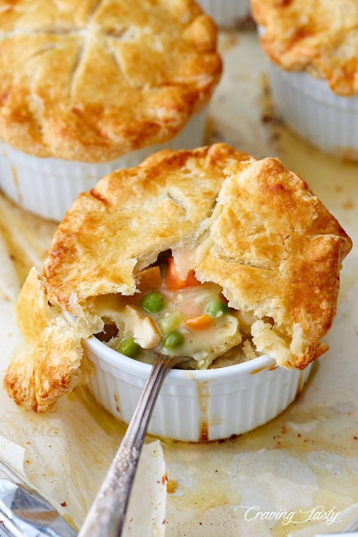 Ultimate Chicken Pie Guide: Flaky Crust and Savory Filling